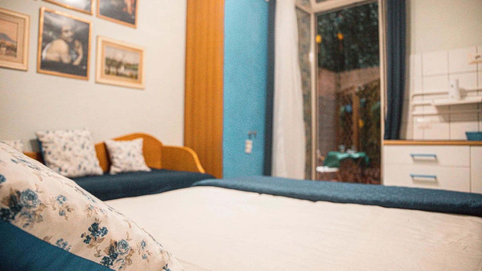 Hotel Museodream 2 By Napulitandream Napoli Affittacamere
